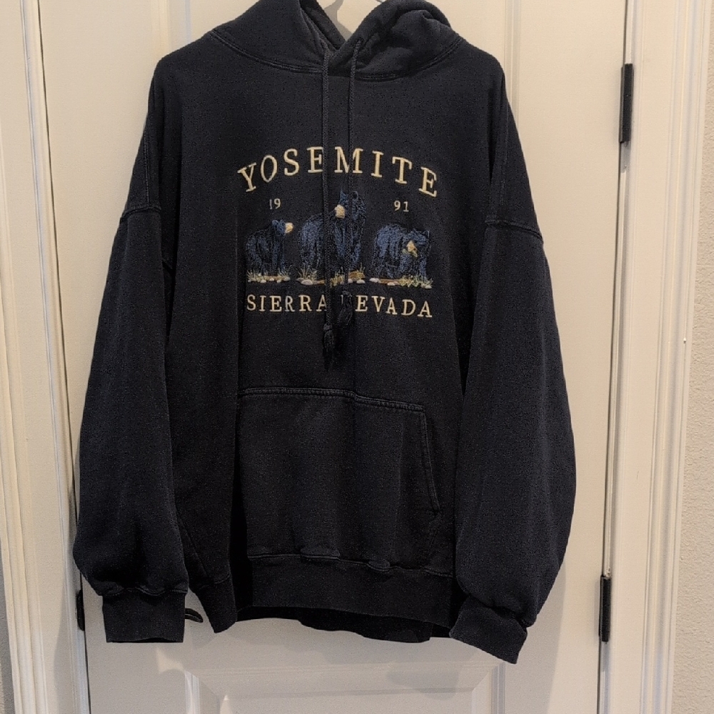 Brandy Melville Black Yosemite Sierra Nevada John Galt Navy Christy Yosemite